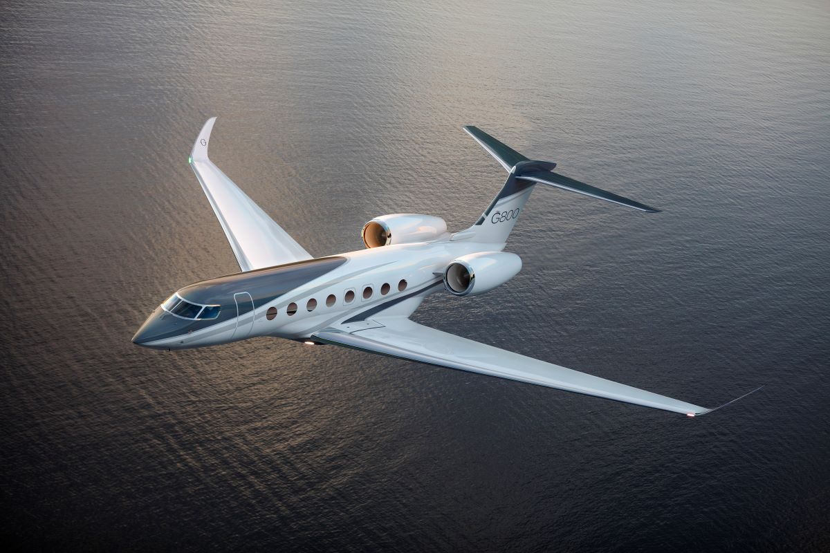 Gulfstream delivers first G800
